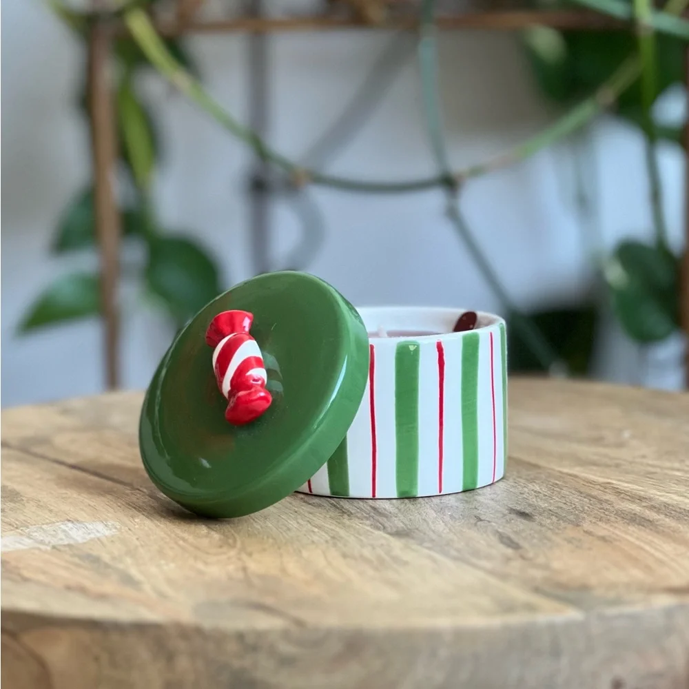 Peppermint Swirl Candle with Lid